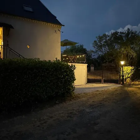 Chez Le Cavalier Hébergement de vacances Génis